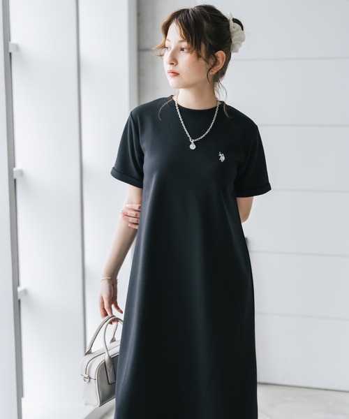 U.S. POLO ASSN.(ユーエスポロアッスン)の「U.S. POLO ASSN. ユーエスポロアッスン W's ワンポイントロゴ刺繍半袖Aラインロングワンピース(ワンピース・レディース・ベージュ/ネイビー/ブラック・M/L)」の2枚目の写真