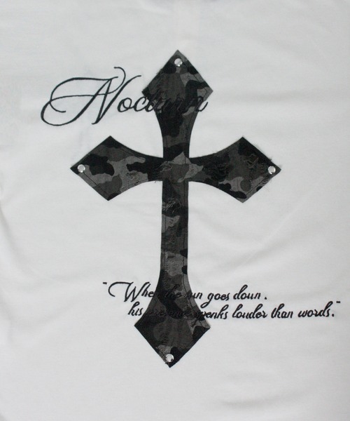 NYLAUS(ナイラス)の「【NYS】カモフラ柄 クロスワッペン スタッズ ヘンリーネック半袖Tシャツ ショート丈(Tシャツ/カットソー・メンズ・アイボリー/ブラック・M/L/S)」の10枚目の写真
