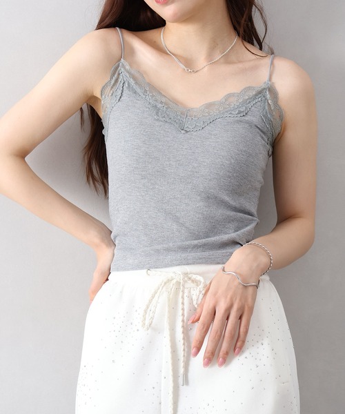SpRay(スプレイ)の「【チクチクしない上質レース】カップ付レースキャミソール(キャミソール・レディース・ブラック/イエロー/オフホワイト/グレー・FREE)」の20枚目の写真