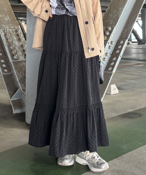 ISOOK(アイスー)の「【ISOOK / アイスー】ドットティアードスカート / ロングスカート マキシスカート フリルスカート 水玉 ZOZOTOWN限定(スカート・レディース・ホワイト/ブラック・FREE)」の22枚目の写真