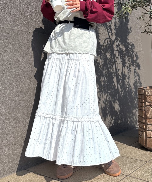 ISOOK(アイスー)の「【ISOOK / アイスー】ドットティアードスカート / ロングスカート マキシスカート フリルスカート 水玉 ZOZOTOWN限定(スカート・レディース・ホワイト/ブラック・FREE)」の4枚目の写真