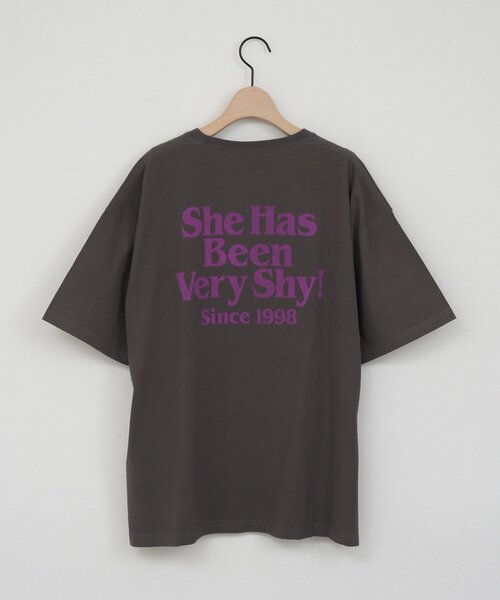 DISCOAT（ディスコート）の「【Enlude】バックロゴプリントTシャツ《ユニセックス》（Tシャツ/カットソー・レディース・ブラック/チャコールグレー/オフホワイト・FREE）」の5枚目の写真