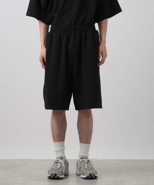 BAYFLOW（ベイフロー）の「[WEB限定]機能性ポンチベーシックハーフパンツ【接触冷感/吸水速乾/UVカット/遮熱】（スウェットパンツ・メンズ・ベージュ/チャコールグレー/杢グレー/ブラック/オリーブ・SMALL/MEDIUM/LARGE）」の22枚目の写真