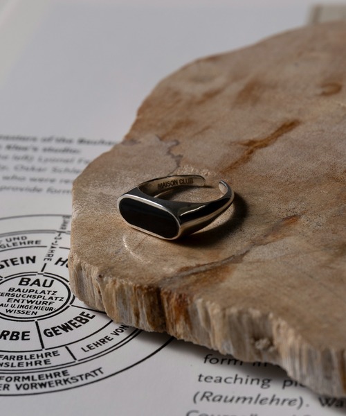 MAISON CLUB(メゾンクラブ)の「【MAISON CLUB】Oval Stone Ring Silver925 KUN(リング・メンズ・ターコイズブルー/ブラック/ネイビー/ブラウン/グリーン/ホワイト・12)」の1枚目の写真