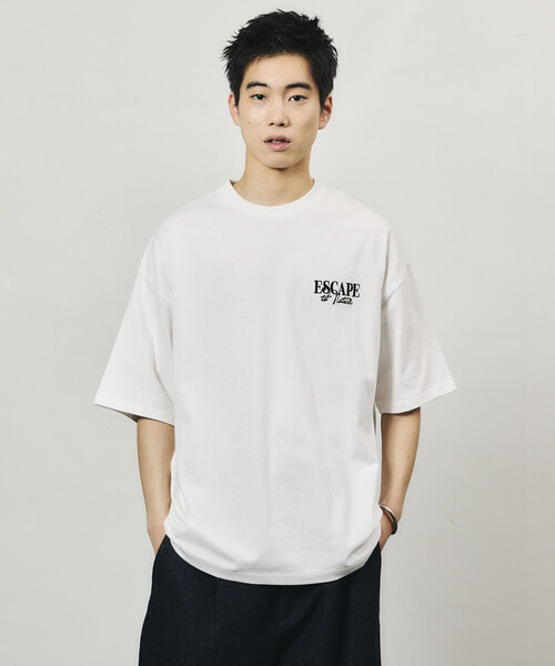 FREAK'S STORE（フリークスストア）の「限定展開 リラックスフィット バックプリント クルーネック Tシャツ/FOREST BATHING MAN TEE（Tシャツ/カットソー・メンズ・チャコールグレー/ベージュ/ネイビー/ホワイト・SMALL/MEDIUM/LARGE）」の21枚目の写真