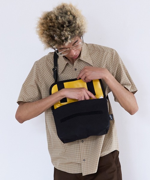 De Martini（ディ マティーニ）の「De Martini MINI MESSENGER V2 (DM3500)（ショルダーバッグ・メンズ・ブラック系その他/ブラック/ネイビー・FREE）」の19枚目の写真