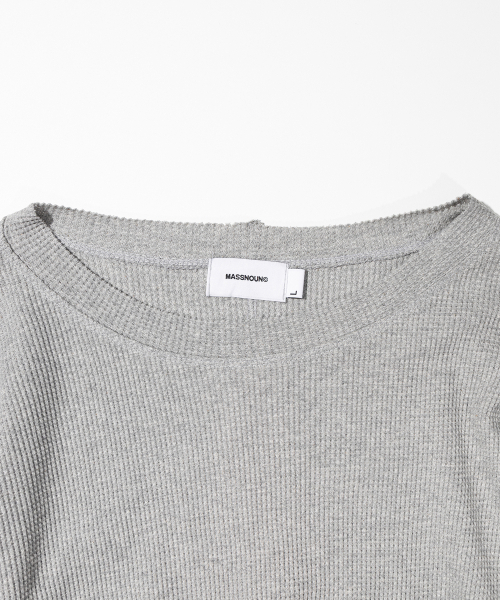 MASSNOUN(マスノウン)の「ワッフルカットディバイドボートネックロングスリーブMSSLS002-GY(Tシャツ/カットソー・レディース・その他・MEDIUM/LARGE)」の3枚目の写真