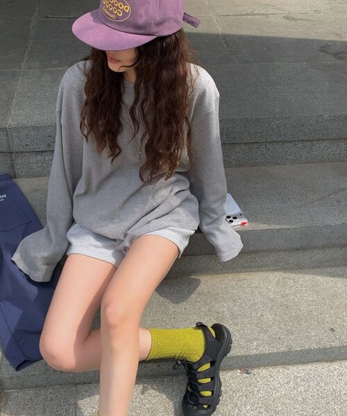 MASSNOUN(マスノウン)の「ワッフルカットディバイドボートネックロングスリーブMSSLS002-GY(Tシャツ/カットソー・レディース・その他・MEDIUM/LARGE)」の9枚目の写真