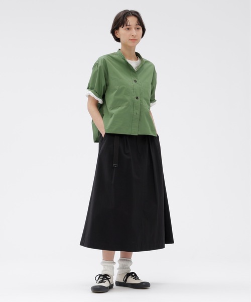 MHL.（エムエイチエル）の「COTTON NYLON VOILE（シャツ/ブラウス・レディース・チャコール/グリーン・1/2）」の4枚目の写真
