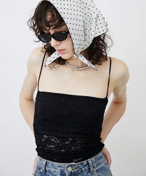 uyu.(ウユ)の「Flower Lace Padded Camisole/フラワーレースカップ付きキャミソール(キャミソール・レディース・ホワイト/ブラック・FREE)」の3枚目の写真