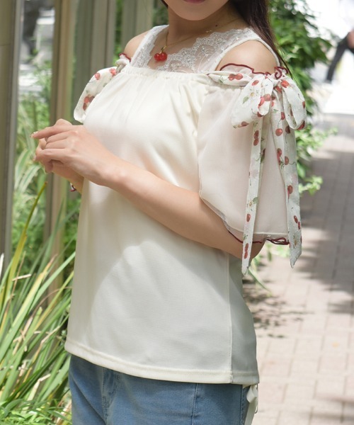axes femme(アクシーズファム)の「さくらんぼリボンプルオーバー(Tシャツ/カットソー・レディース・レッド/ブラック/キナリ・FREE)」の11枚目の写真