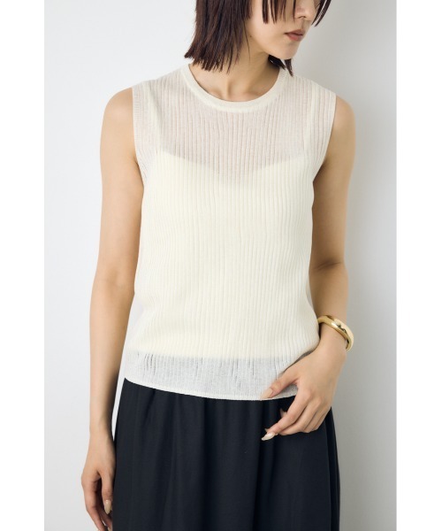 AZUL by moussy（アズールバイマウジー）の「シアーニット　リブタンクトップニット　夏服　秋服　春服　ノースリーブ　シアートップス　サマーニット（ニット/セーター・レディース・ブラウン/オフホワイト/ブラック/ライトブルー・SMALL/MEDIUM）」の2枚目の写真