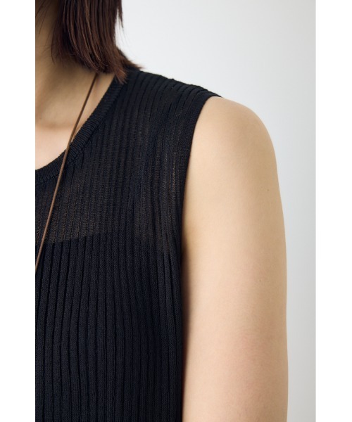 AZUL by moussy（アズールバイマウジー）の「シアーニット　リブタンクトップニット　夏服　秋服　春服　ノースリーブ　シアートップス　サマーニット（ニット/セーター・レディース・ブラウン/オフホワイト/ブラック/ライトブルー・SMALL/MEDIUM）」の19枚目の写真