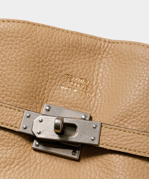 beautiful people(ビューティフルピープル)の「gratitude xlarge market bag(トートバッグ・レディース・ブラック/グレー/グレイッシュベージュ/キャメル・FREE)」の9枚目の写真