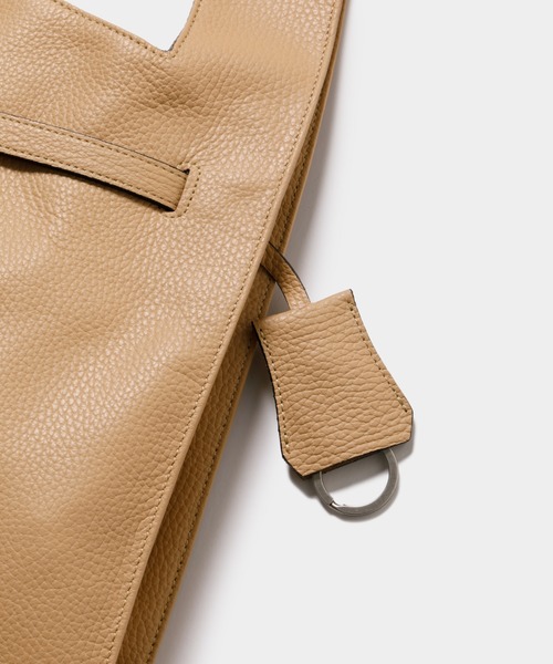 beautiful people(ビューティフルピープル)の「gratitude xlarge market bag(トートバッグ・レディース・ブラック/グレー/グレイッシュベージュ/キャメル・FREE)」の10枚目の写真