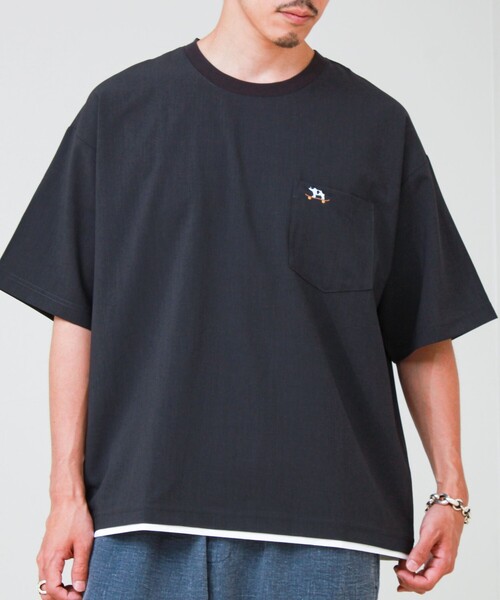 GLOSTER(グロスター)の「【フレブル刺繍/セットアップ対応】カラミ織りTEE フェイクレイヤード(Tシャツ/カットソー・メンズ・チャコールグレー/ブラック/グレイッシュベージュ・S/L/M)」の1枚目の写真