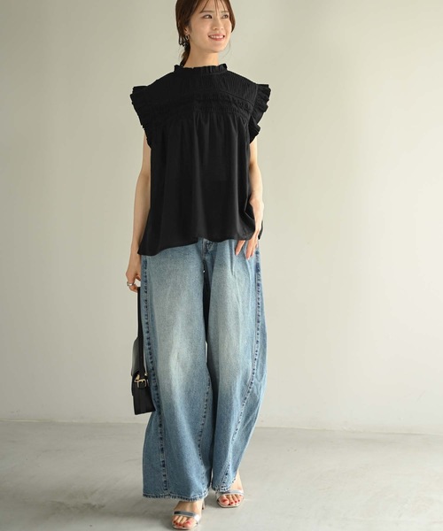 Muffiny(マフィニー)の「シャーリングデザインフレアチュニック(Tシャツ/カットソー・レディース・ブラック/レッド/オフホワイト・MEDIUM)」の12枚目の写真