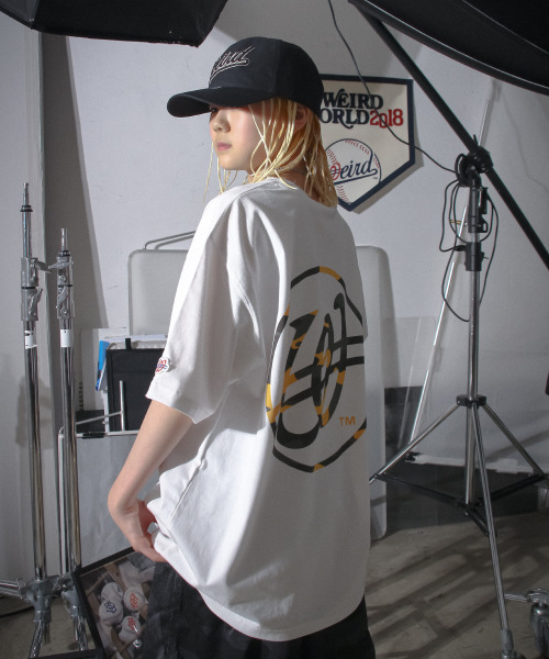 WEIRDWORLD(ウィアード ワールド)の「カモフラージュサークルロゴTシャツホワイト(Tシャツ/カットソー・レディース・その他・X-LARGE/LARGE/MEDIUM)」の2枚目の写真