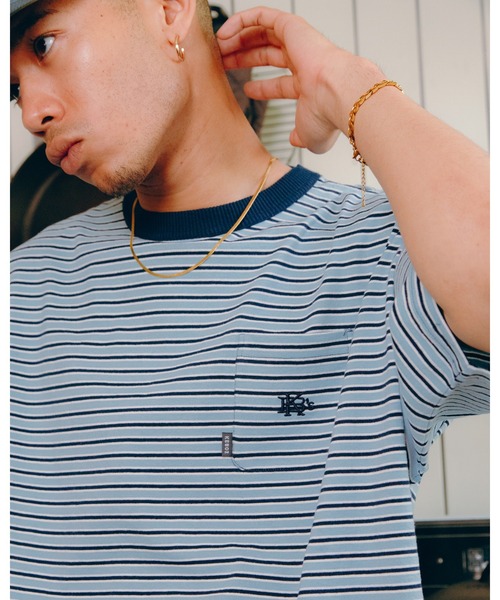KEBOZ(ケボズ)の「MULTI BORDER S/S TEE(Tシャツ/カットソー・メンズ・ネイビー/レッド/ホワイト×ブルー・S/M/L/XL)」の9枚目の写真