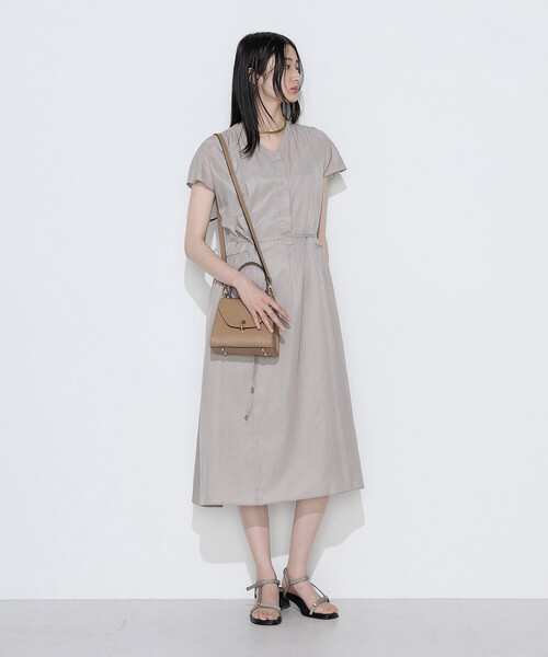 K.T KIYOKO TAKASE(キヨコタカセ)の「キュプラ/コットンツイル シャツドレス(ワンピース・レディース・グレイッシュベージュ/チャコール・9号)」の17枚目の写真