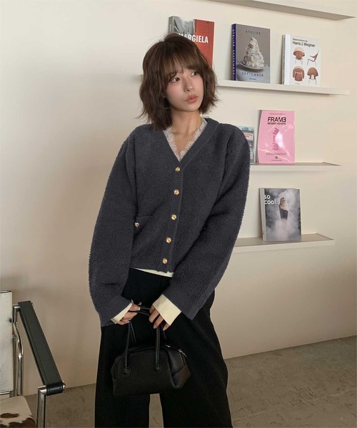 titivate(ティティベイト)の「ミニループ編みコンパクトニットカーディガン(カーディガン/ボレロ・レディース・ベージュ/チャコール/ブラック/アイボリー・S/M)」の15枚目の写真