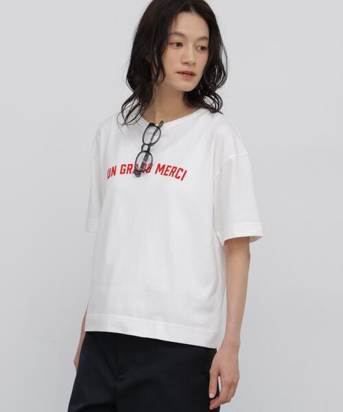 human woman（ヒューマンウーマン）の「◆フロッキープリントクルーネックＴシャツ（Tシャツ/カットソー・レディース・ホワイト/ベージュ/ブラウン・MEDIUM）」の6枚目の写真