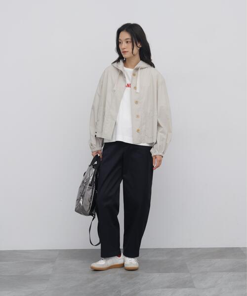 human woman(ヒューマンウーマン)の「◆フロッキープリントクルーネックTシャツ(Tシャツ/カットソー・レディース・ホワイト/ベージュ/ブラウン・MEDIUM)」の21枚目の写真