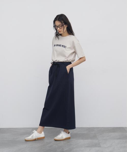 human woman(ヒューマンウーマン)の「◆フロッキープリントクルーネックTシャツ(Tシャツ/カットソー・レディース・ホワイト/ベージュ/ブラウン・MEDIUM)」の18枚目の写真