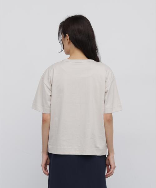 human woman(ヒューマンウーマン)の「◆フロッキープリントクルーネックTシャツ(Tシャツ/カットソー・レディース・ホワイト/ベージュ/ブラウン・MEDIUM)」の14枚目の写真