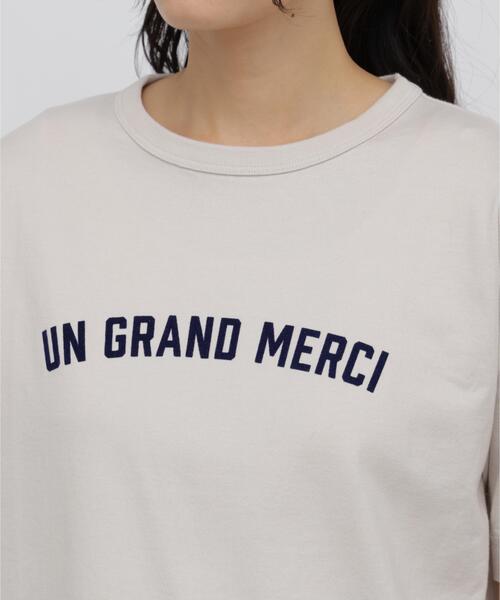 human woman(ヒューマンウーマン)の「◆フロッキープリントクルーネックTシャツ(Tシャツ/カットソー・レディース・ホワイト/ベージュ/ブラウン・MEDIUM)」の13枚目の写真