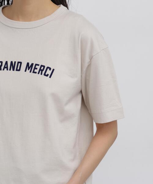 human woman(ヒューマンウーマン)の「◆フロッキープリントクルーネックTシャツ(Tシャツ/カットソー・レディース・ホワイト/ベージュ/ブラウン・MEDIUM)」の12枚目の写真