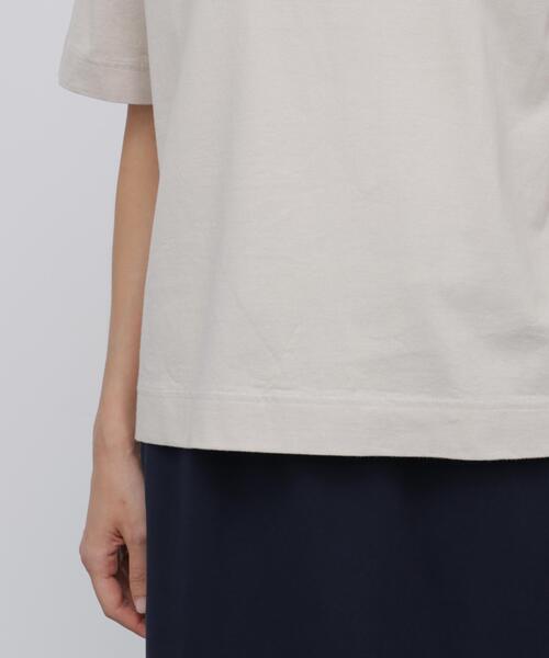 human woman(ヒューマンウーマン)の「◆フロッキープリントクルーネックTシャツ(Tシャツ/カットソー・レディース・ホワイト/ベージュ/ブラウン・MEDIUM)」の11枚目の写真