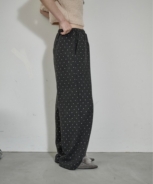 THE YOn(ザヨン)の「グリッタードットツイードイージーパンツ(その他パンツ・レディース・グレー/チャコールグレー・M/S)」の5枚目の写真