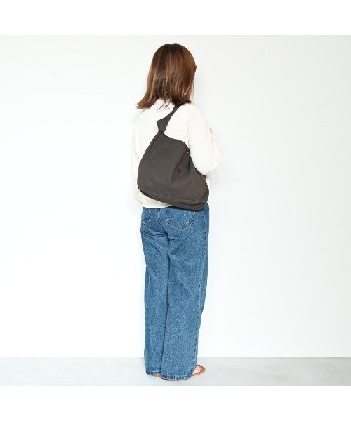 CLEDRAN（クレドラン）の「【A4サイズ収納可能　コットンジュート素材】CL4037 HASA KNOT ONE SHOULDER（ショルダーバッグ・レディース・ブラック/ベージュ/ブラウン・FREE）」の11枚目の写真