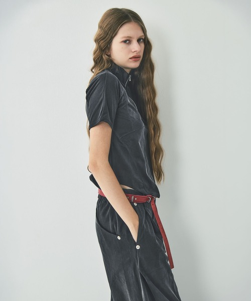 CONZ(コンズ)の「half zip fitted top(Tシャツ/カットソー・レディース・ブラック/グレー・1/2)」の4枚目の写真