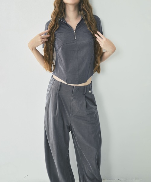 CONZ(コンズ)の「half zip fitted top(Tシャツ/カットソー・レディース・ブラック/グレー・1/2)」の12枚目の写真