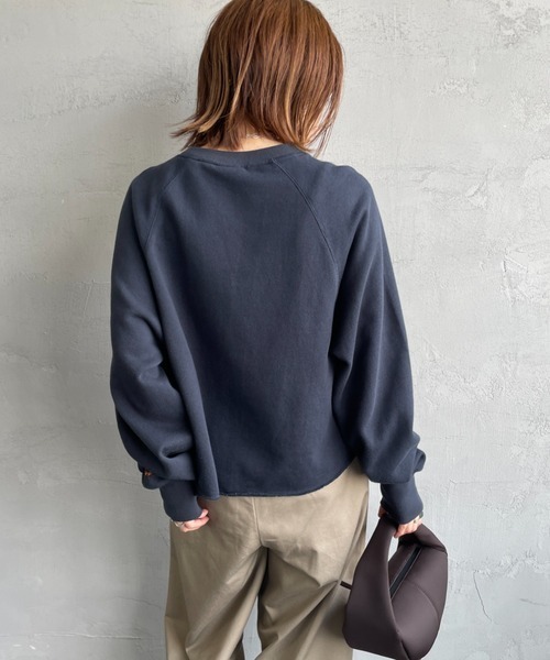 Manhattan Portage（マンハッタンポーテージ）の「[MANHATTAN PORTAGE/マンハッタンポーテージ] 別注 ロゴプリント ショート丈カットオフスウェット（スウェット・レディース・ブルー/ネイビー/アイボリー/ピンク・F）」の18枚目の写真