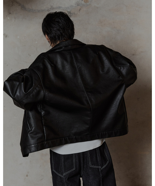 THUMB(ダム)の「Lamb skin Faux Leather jacket (Black)(ムートンコート・メンズ・ブラック・FREE)」の2枚目の写真