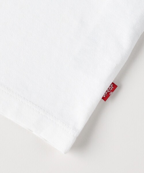 Levi's（リーバイス）の「プリントTシャツ／ヴィンテージフィット（Tシャツ/カットソー・メンズ・ホワイト・03/04/05）」の8枚目の写真