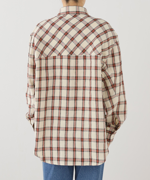 journal standard L'essage(ジャーナルスタンダードレサージュ)の「ROHE/ローエ Oversized check shirt シャツ(シャツ/ブラウス・レディース・アイボリー・36)」の2枚目の写真