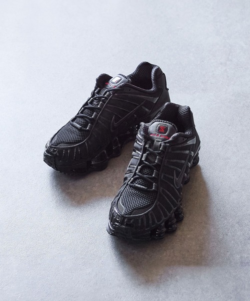 NIKE(ナイキ)の「NIKE/SHOX TL(スニーカー・レディース・ブラック・25cm/24cm/23cm)」の4枚目の写真