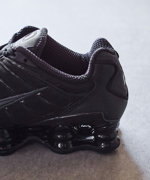 NIKE(ナイキ)の「NIKE/SHOX TL(スニーカー・レディース・ブラック・25cm/24cm/23cm)」の12枚目の写真