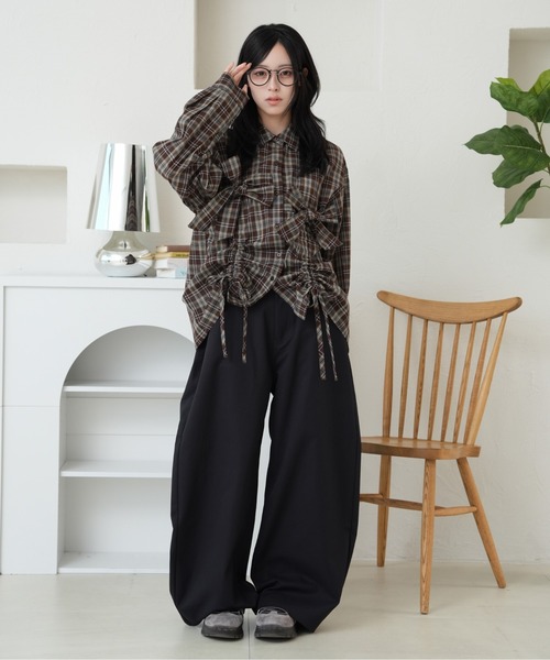 kutir（クティール）の「ポケットレースカーブパンツ（その他パンツ・レディース・チャコールグレー/ネイビー/ブラウン・MEDIUM/SMALL）」の21枚目の写真