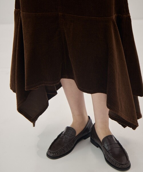 08sircus(ゼロエイトサーカス)の「【08sircus/サーカス】Corduroy panelled drape skirt/コーデュロイ パネルドレープスカート(スカート・レディース・ブラウン・1/0)」の8枚目の写真