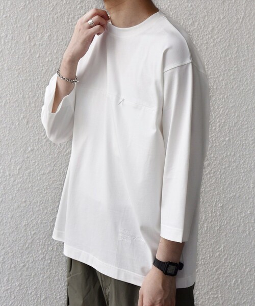 SHIPS any(シップス エニィ)の「〈洗濯機可能〉ピマ コットン ワンポイント 刺繍 7分袖 ポケット Tシャツ◇(Tシャツ/カットソー・メンズ・ホワイト/ブラック/ネイビー・SMALL/MEDIUM/LARGE/X-LARGE)」の2枚目の写真
