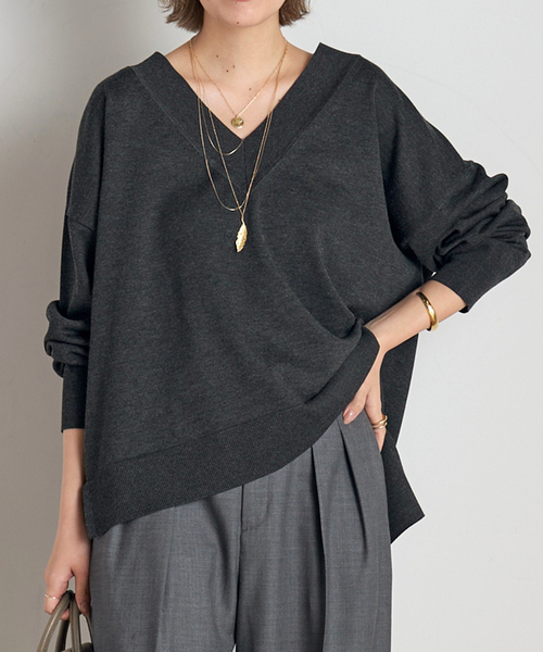 AP STUDIO(エーピーストゥディオ)の「Lycee Vneck knit(ニット/セーター・レディース・グレー/ホワイト・FREE)」の1枚目の写真