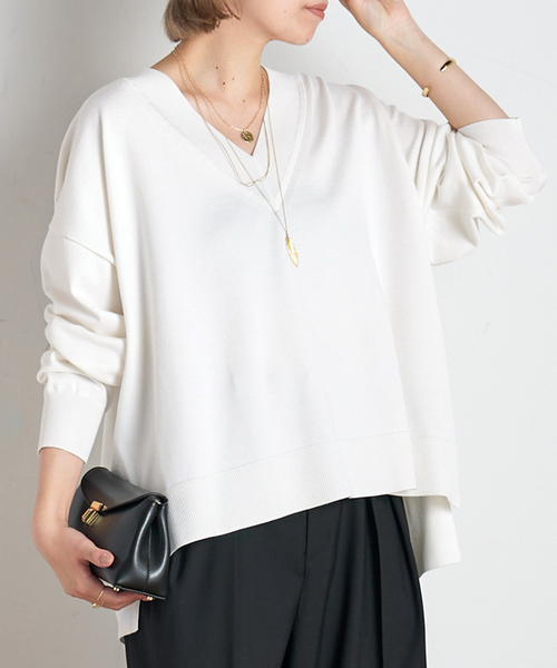 AP STUDIO(エーピーストゥディオ)の「Lycee Vneck knit(ニット/セーター・レディース・グレー/ホワイト・FREE)」の2枚目の写真