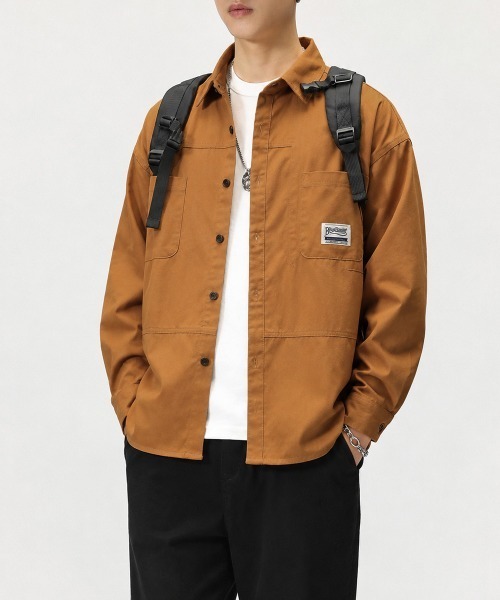 AsaAura(アサオーラ)の「ワンポイントロゴシャツ長袖 メンズ春秋服(シャツ/ブラウス・メンズ・キャメル/カーキ/ブラック・M/L)」の1枚目の写真