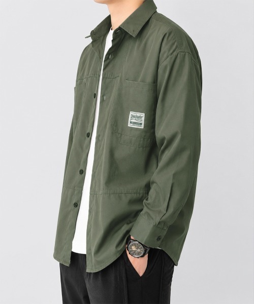AsaAura(アサオーラ)の「ワンポイントロゴシャツ長袖 メンズ春秋服(シャツ/ブラウス・メンズ・キャメル/カーキ/ブラック・M/L)」の3枚目の写真