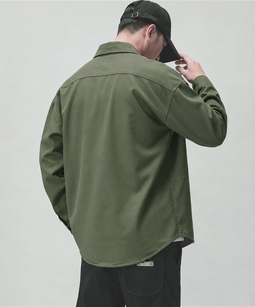AsaAura(アサオーラ)の「ワンポイントロゴシャツ長袖 メンズ春秋服(シャツ/ブラウス・メンズ・キャメル/カーキ/ブラック・M/L)」の16枚目の写真